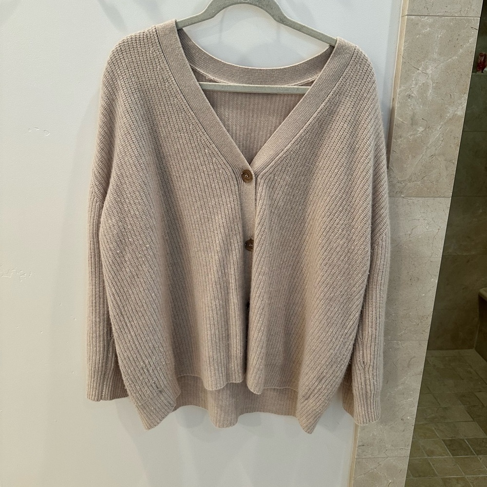 Jenni Kayne Cashmere Cacoon Cardigan Sweater with V-Neck and Ribbed Trim